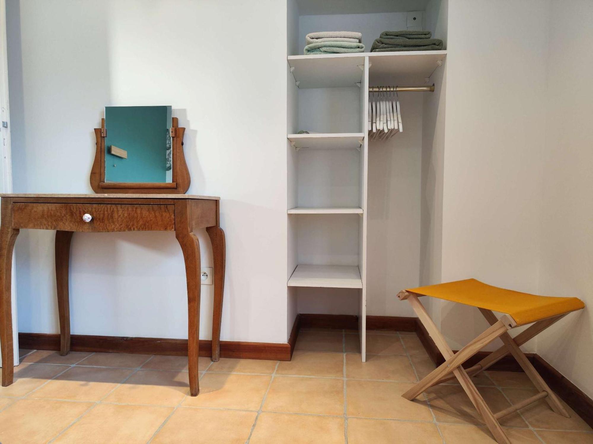 Gites Les Volets Rouges D'Allonnes Allonnes  Room photo